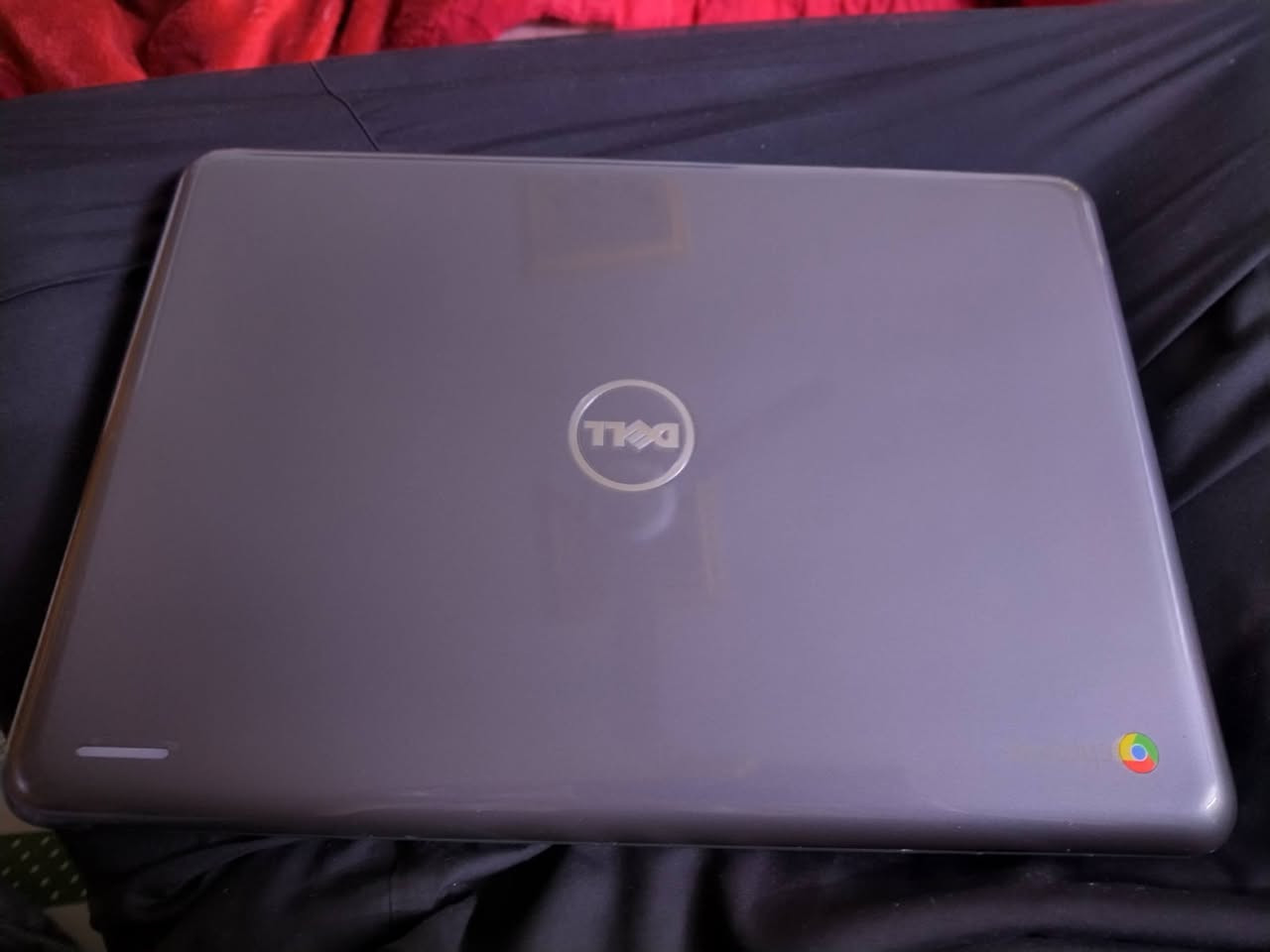 سلام عليكم لابتوب شركهDELL لابتوب جديد شخط مابي الله شاهد حته مامستعملا هواي صوته عالي مع ماوس بجي والابتوب لمس شاسه يصير سعره60الف قفل الله شاهد مستعجل على بيعته*********** مكاني بغداد
