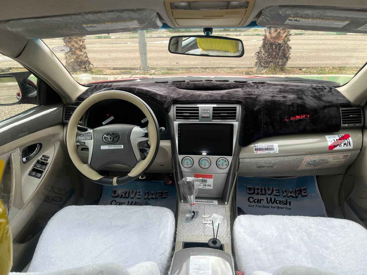 سلام عليكم سياره كامري موديل 2009 كندي محرك 6 سلندر كير محرك افلون بلادي سياره بدون صبغ سياره كل وضع شركه اربعه تايرات اربعه ويالا جديد داخل صحراوي كشن كهرباء شاشه وكاميرا سنويا جديد رقم جديد دفتر بنزين بيها سيارة بدون حالوب سيارة وضع شركه السعر 115 رقم موبايل *********** كركوك, العراق
