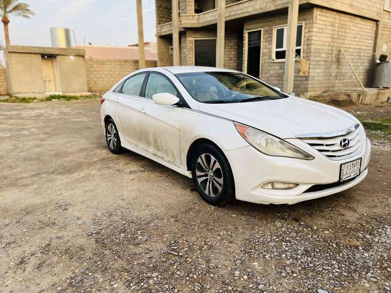 السلام عليكم سوناتا للبيع موديل 2011 ضرر قطعه جاملغ امامي يمين بدون دواخل شرط بيها مكانات بارد كير  محرك شرط رقم نينوى ألماني سنويه ل27 صاحبها بالشرقاط تحويل شرط بيع نقد فقط واذا مراوس يرهم السعر 110 وبي مجال *********** مكان السياره الشرقاط الحوريه
