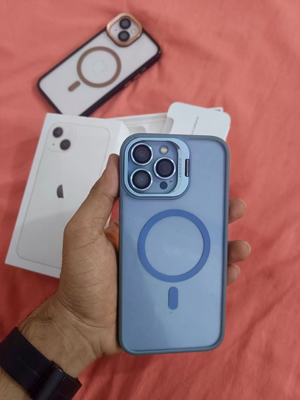 13برو ماكس الذاكره 1T تيره البطاريه 83 شرق اوسط AAA ضمان ماستر مكفول السعر 775  وبي مجاال بسيط رقمي ***********
