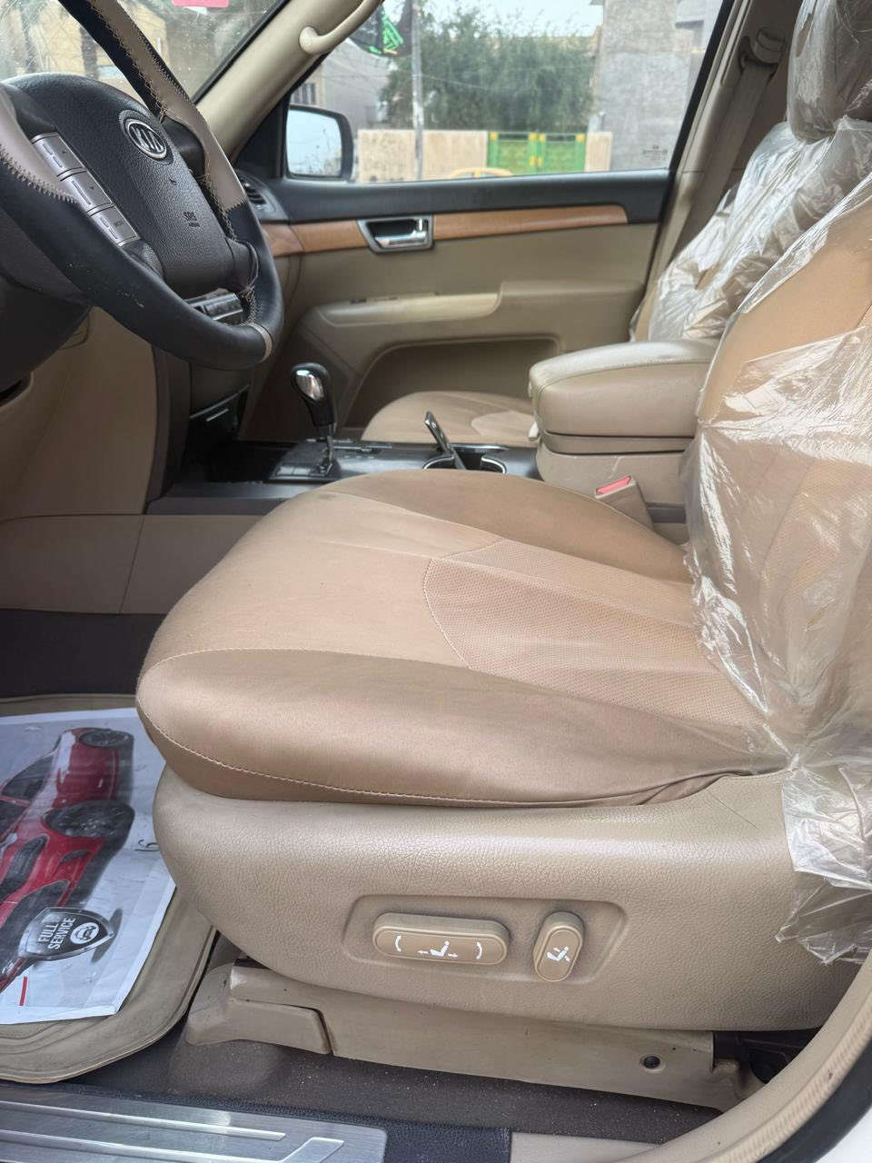 سلام عليكم كيا مهافي 2011 وارد خليجي سياره فول مواصفات 7 راكب 6 سلندر محرك 3600 رقم انكليزي بغداد سنويه لل 2029 بأسمي تحويل مباشر ماشيه 101 كم على ايدي مال بيت استخدام شخصي بصمه تشغيل +بصمه ابواب كشنات كهربائيه حساسات خلفيه زراكات اماميه 3 قطع تبريد تدفئه + كشنات تدفئه تبريد سستم ايرباكات 12 سماعه + دمام كامره خلفيه بلوتوث تحكم استيرن جهتين فور ويل + تو ويل +نظام ايكو + نظام مانع تزحلق + نظام صعود ونزول منحدرات مري شفط + مري قلاب عند الرجوع للبك+ اشارت بالمري + كشنات خزن+ثلاجه +ميموري تخم تايرات جدد باتري جديد حداديه كامله مكمله سياره متصرف عليهه ابد الله شاهد على ايدي مال جناي بيهه صبغ قبق الجنطه فقط بدون دواخل بدون معجون السياره كفاله عامه من كلشي مكاني بغداد البياع السعر 155 وبيهه مجال ***********
