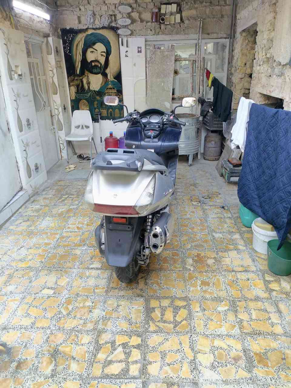 للبيع دراجه سلفر ونج مكينه 400 السعر مليونين قفل الاستفسار على الرقم ***********
