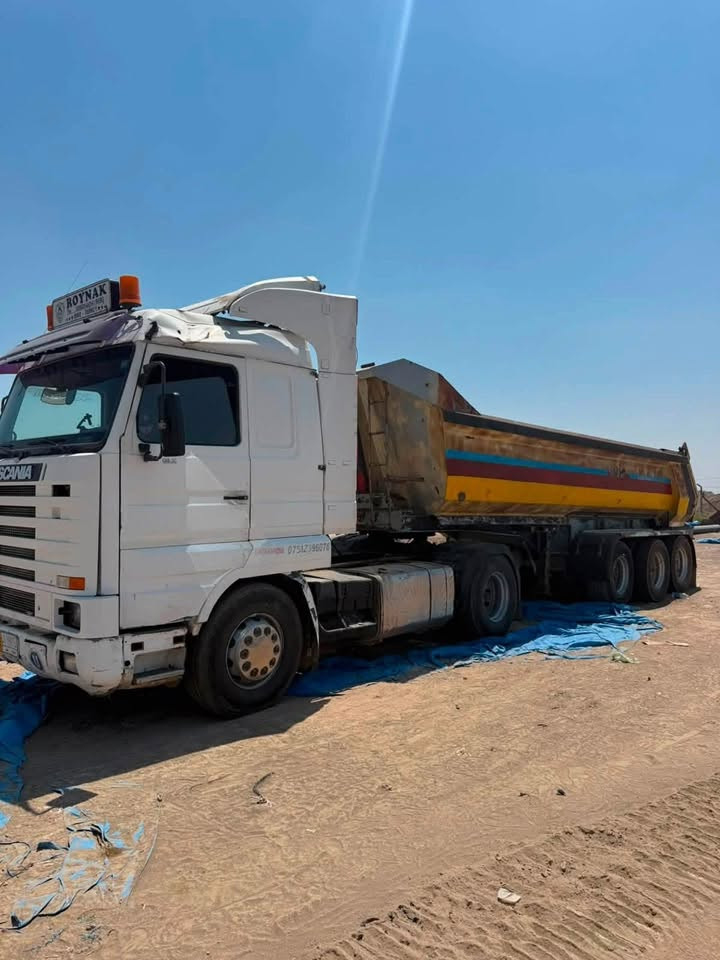 السلام عليكم
سكانيا 143 بودي بحاره 3 محاور رقم هزه جديد كركوك مثبت صهريج 
طخم تاير جديد سياره خير من الله 
السعر 235 ورقه 
صاحب سياره 
***********
