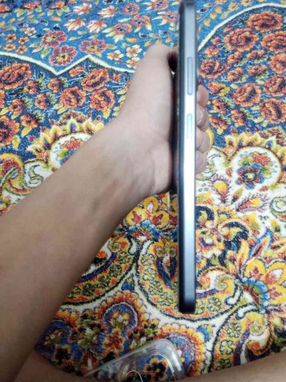 سلام عليكم عدي هذ مبايل نضيف سعر 75بي مجال رقم ***********
