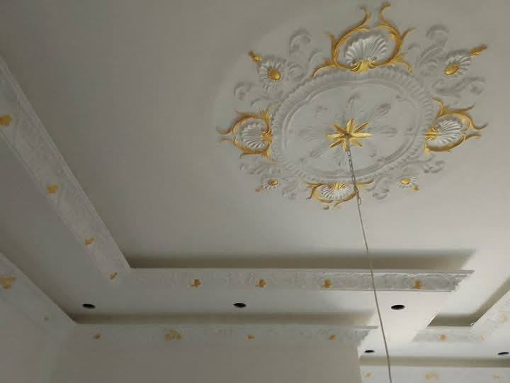 ---

🎨✨ أبو يوسف للديكورات ✨🎨
جمال بيتك يبدي من اللمسة الأخيرة.. وإحنا نضمنلك أحلى لمسة!

🔹 شغلنا يشمل:
✅ جبسون بورد بأحدث التصاميم
✅ صبغ وطلاء بأجود الأنواع
✅ تغليف جدران (بديل الرخام + بديل الخشب)
✅ سقوف ثانوية حديثة

📍 الخدمة حصراً داخل الموصل
✔️ التزام، سرعة، وأمانة بالعمل

📞 للتواصل: [‏‪بي واتساب***********‬‏]

✨ مع أبو يوسف .. خلي بيتك يحچي بذوقك ✨
