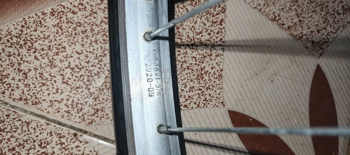 سلام عليكم شباب بيسكل للبيع السعر خاص


**إذا كنت صاحب هذا الإعلان وتريد حذفه لأي سبب، رجاءا أرسل رسالة إلى الدعم الفني**