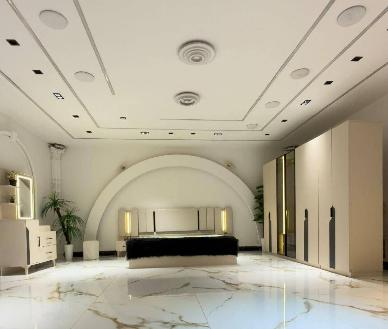*موديل            إسطنبول         الجديد*
7 قطع           كنتور  مع الملحق  285 سم
✳️السرير ثابت
✳️ إناره بالكومديات 
✳️ شغل ممتاز 
✳️ الميز تواليت ضخم    🥇🥇 
*مجرات داخليه بالكنتور*        🆘🆘
السعر 900الف
خدمە توصیل متوفر
الحجز خاص


**إذا كنت صاحب هذا الإعلان وتريد حذفه لأي سبب، رجاءا أرسل رسالة إلى الدعم الفني**