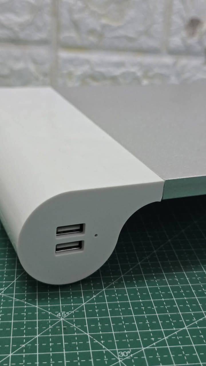 حامل اي ماك يحتوي على 4منافذ USB 
الي مهتم ينطي بيه سعر وبالعافيه


**إذا كنت صاحب هذا الإعلان وتريد حذفه لأي سبب، رجاءا أرسل رسالة إلى الدعم الفني**