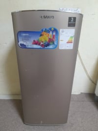 ثلاجة جديدة • تثلج • فيها مجال