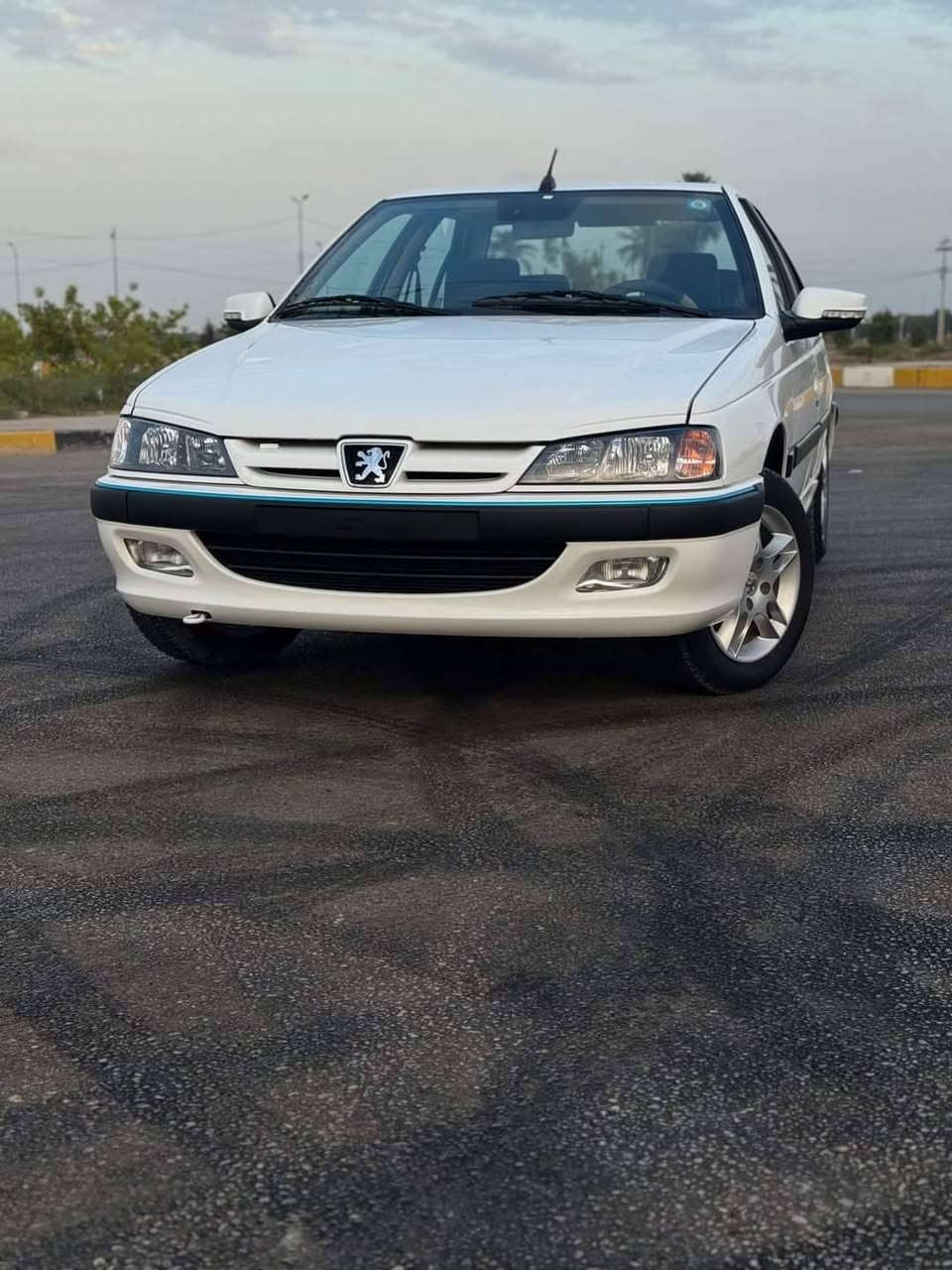 سلام وا عليكم بيجو بارص موديل 24 كفاله ما عده الباب الي وره العبري مبدل السياره علا وضع الشركه رقم بصره حره تحويل ثاني يوم شرط طخم تاير وا حداديه جدد مكينه كير تبرين كله علا وضع الشركه ماشيه 32 سعر 85 وبيه مجال قليل حك الجيه التواصل ***********
