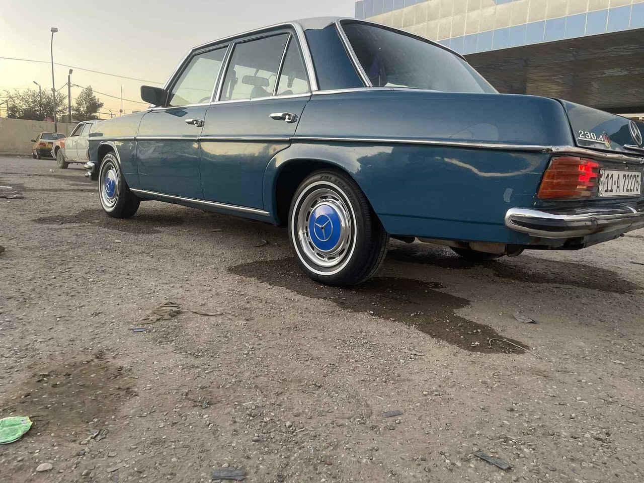 السلام عليكم سياره للبيع  عنوان السياره ديوانية موديل 76 رقم بغداد انكليزي مكينه بلادية كير عادي مصبوغة عام السعر 55
***********
***********
