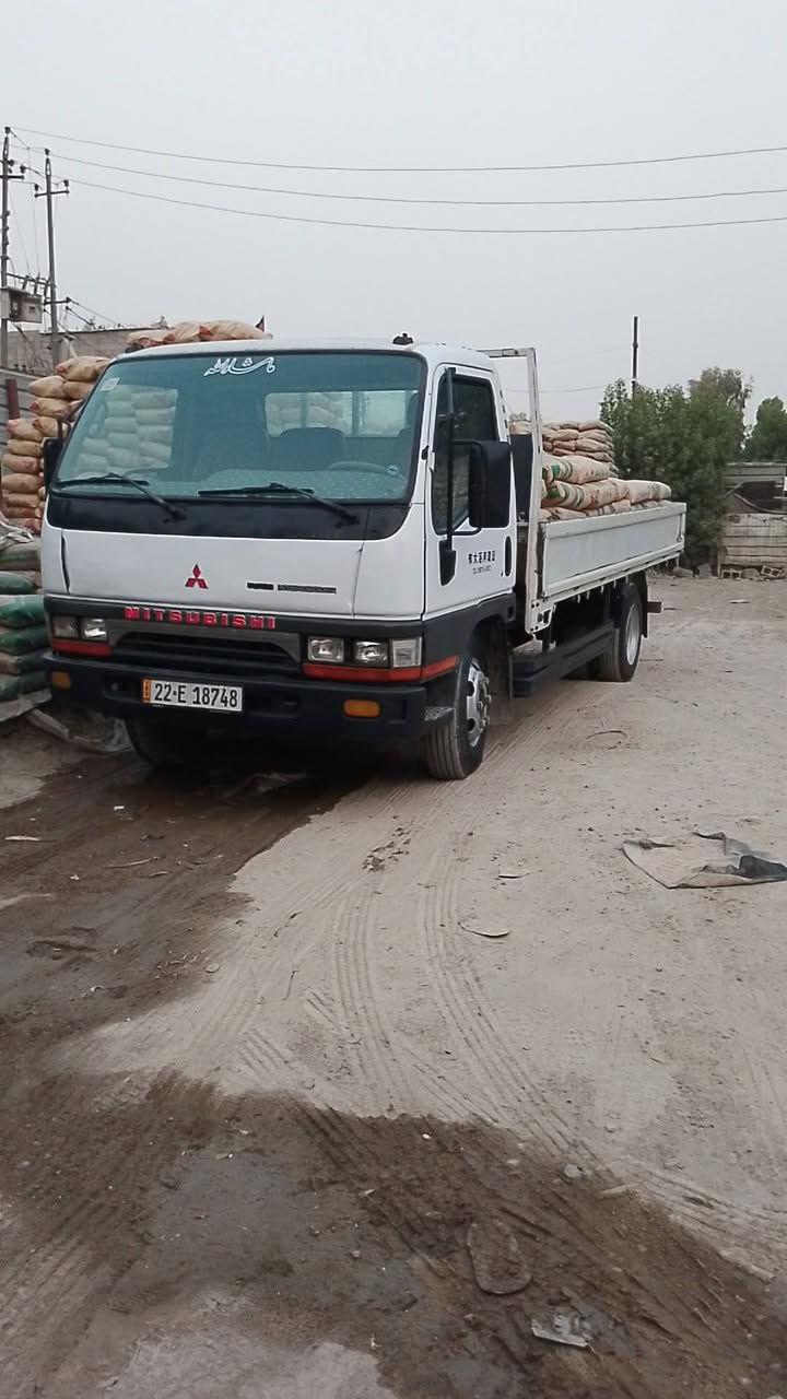 سلام عليكم كنتر بزون ياباني 2005 ايسر بلادي 6برقي 
بريك دسك رقم اربيل سياره بسمي طول البدي 4ونص 
 تخم تاير ياباني جوبلس 17/5 سعر 140بيه مجال بصيط 
عنون بغداد لامين ثانيه ***********
