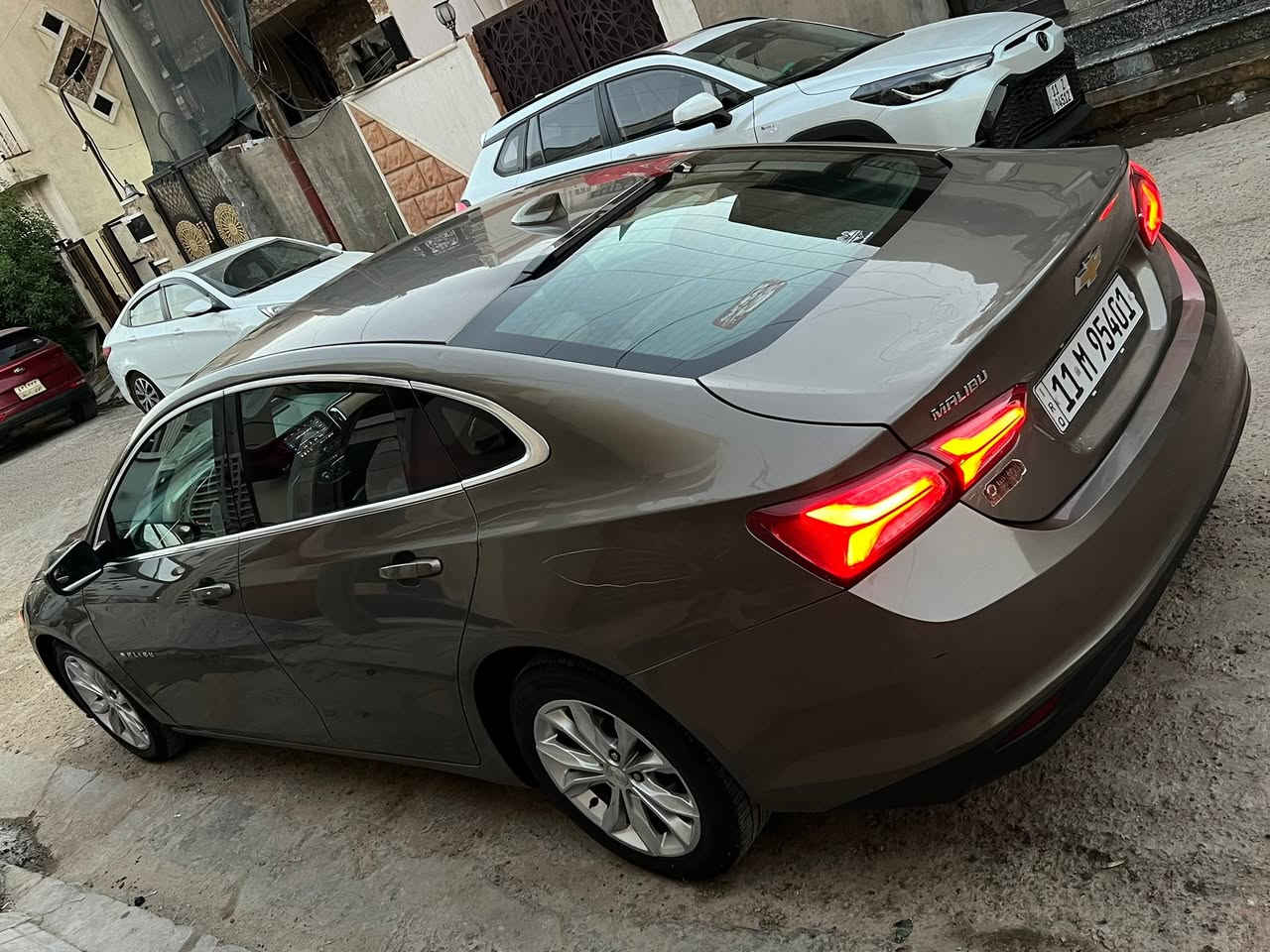 ماليبو LT ٢٠٢٠ فول للاخير عدا البنوراما
حادثها طخه جاملغ وخشم البنيد بدون دواخل

وبالعراق صبغ جاملغ خلفي وشويه من الباب بدون ضرر بدون معجون فقط رش بدون دواخل بدون ايرباك

كير محرك خير من اللّه

لد امامي خلفي

حساس خلفي

سستم صوت ودمام بلادي

تبريد ثلج

فول تحكمات ستيرن

كشنات جلد وكهرباء

تدفئه كشنات

داخل عسلي

شاشه جبيره + كامره+ كار بلي

بصمه تشغيل

بصمه ابواب

اوتو ستارت

تشغيل عن بعد

تبريد بيانو

تبريد قطعتين

منظومة غاز شادلها من لشركه العامه تخم تاير جديد ادامة كاملة كلشي جديد

السعر 98 مجال قليل عنواني بغداد الاعلام ***********
