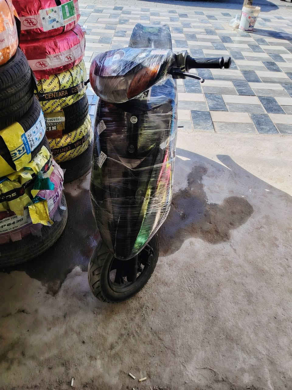 سلام عليكم درجه عصفوريه
نضيفه حيل مكينه جديده كفرات بلادي  باتري جديد ويل كب رياضي تاريات جدد السعر300
العنوان بغداد الشعب ***********
