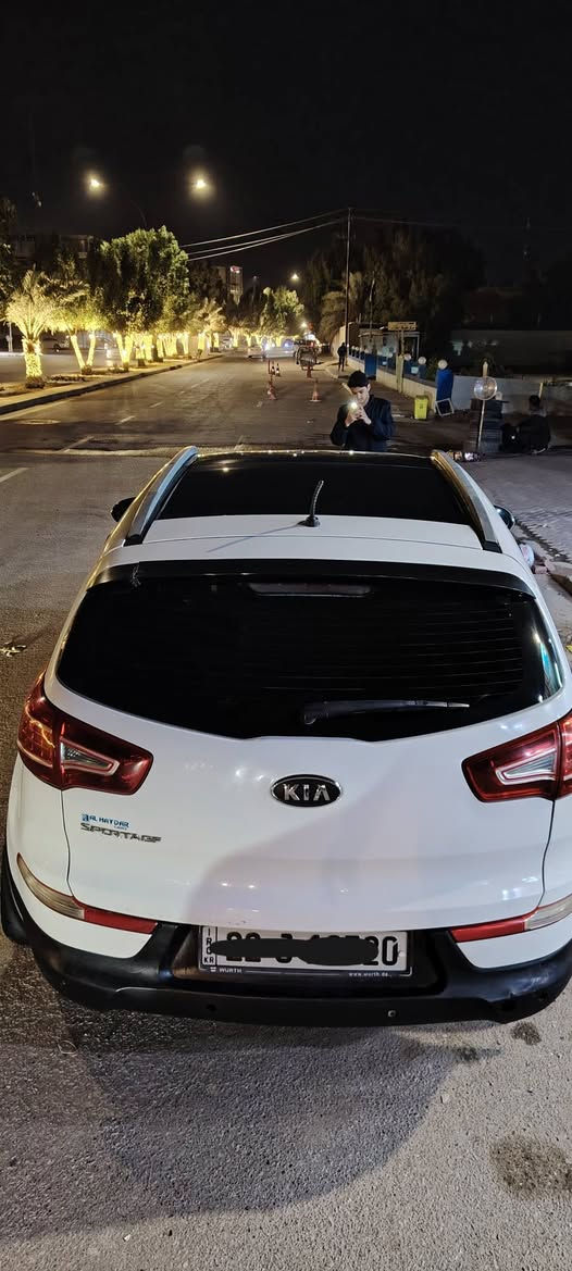 للبيع كيا سبورتج موديل 2011
السيارة نظيفة وجاهزة للفحص، شرط الفحص الكامل ✅
المواصفات: • فول مواصفات ما عدا البصمة
• فتحة سقف بانوراما (فتح كامل)
• مرايات شفط
• مفتاح بصمة
• جهاز إنذار ضد السرقة
• محرك 2000 CC (دوش) 
• المحرك مكفول
• سبير منازل
• بدون دواخل حدادية 100٪
• نظام ABS
• عدد النمرات: 6
• العنوان / نجف الاشرف 
• تحويل ثاني يوم السيارة باسم المشتري
📍 السعر:  140$   قابل للتفاوض 
📞 الاتصال / ***********
