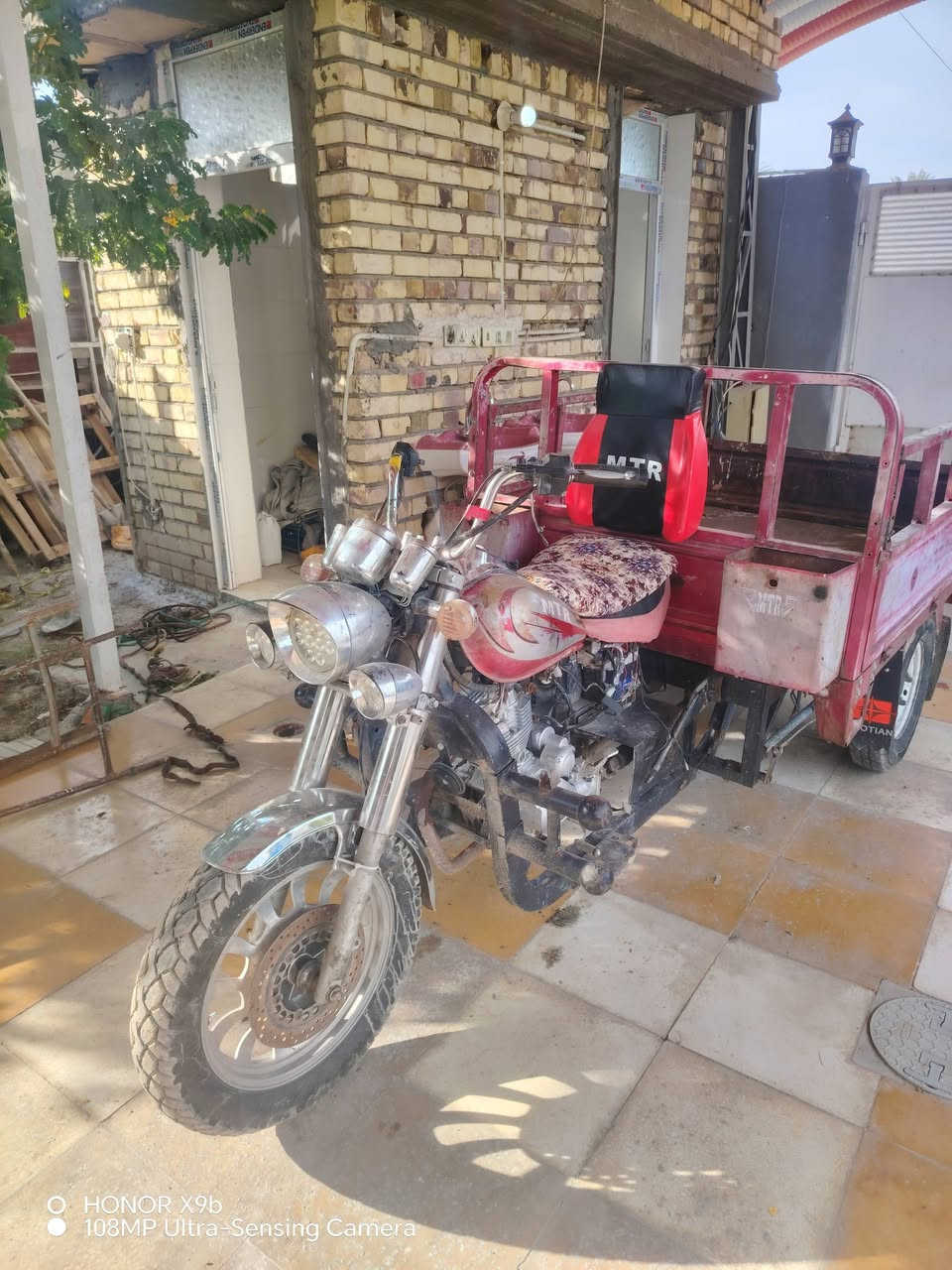 سلام عليكم ستوته ام تي ار موديل 14 رقم وسنويه محرك25 اكسن مال صقر كهربائيات شغاله  شاصي مقفول 
مكان بابل الحمزه الغربي *********** السعر 1200 وبيها مجال
