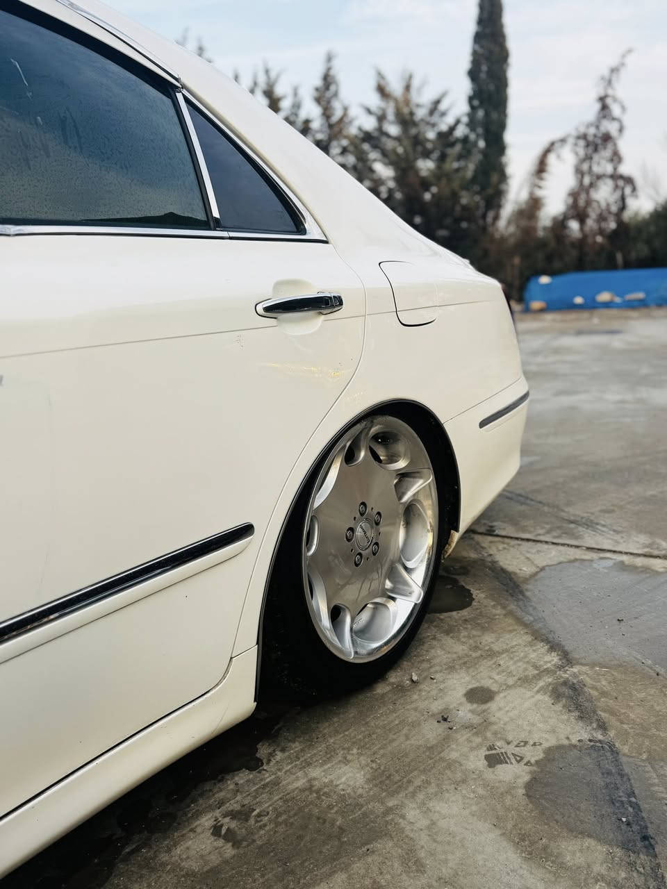 سەرەتا بەناوی خوای گەورە
ماجیستااا 
٢٠٠٧ پاکەتیی لۆۆک 
ناوزەرد 
جڵدی دوبەی 
بەس موووسە سەیارەکە 
بەشەرتی گێڕ و مەکینە و ئەکسل و 
کەڤەر گۆرا و شەنسی کۆسەرە 
هەموو گیانی بەشەرت 
٤ دووگمە 
بیلادABS
سەقف شوشە 
٣ پارجەی ئەوورووپا لەسەر ساغی 
گۆرینەوە ناکەم بەس فرۆشتن 
سعری ٥٣ گەڵا و معامەلە 
ژ.م***********
ڤایبەر و  وەتسئەپی لەسەرە
شوین سلیمانی..
