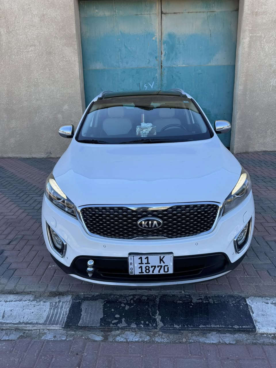 السلام عليكم سورنتو 2016وارد كويتي كفاله سونار 👇🏻
مكينه 6سلندر 7راكب 3قطع تبريد فول موصفات 
بصمه تشغيل بصمه أبواب كشنات كهربائية جلد 
تدفئه تبريد بلكشنات بنوراما شاشه كامره دوارة تحكمات ويل كروم مري شفط لد خلفي امامي فول ماشيه 135الف KM مكان السياره كربلاء  
السعر 215
.  ***********
