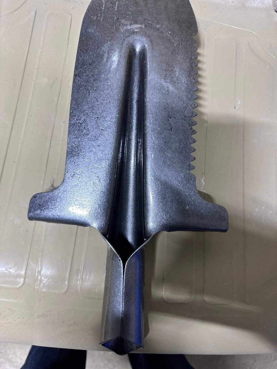 ماكو منه بالعراق
قطعتين واصل للبيت 35 الف
كرك ومقص صناعة ( ياباني ) ااااااصلي
جهه من الجهات سكين حاد
والجهه الثانية منشار
مو كرك سفري
السعر 20 الف شامل التوصيل
قطعتين 35 واصل للبيت
للطلب على الواتس اب
***********
