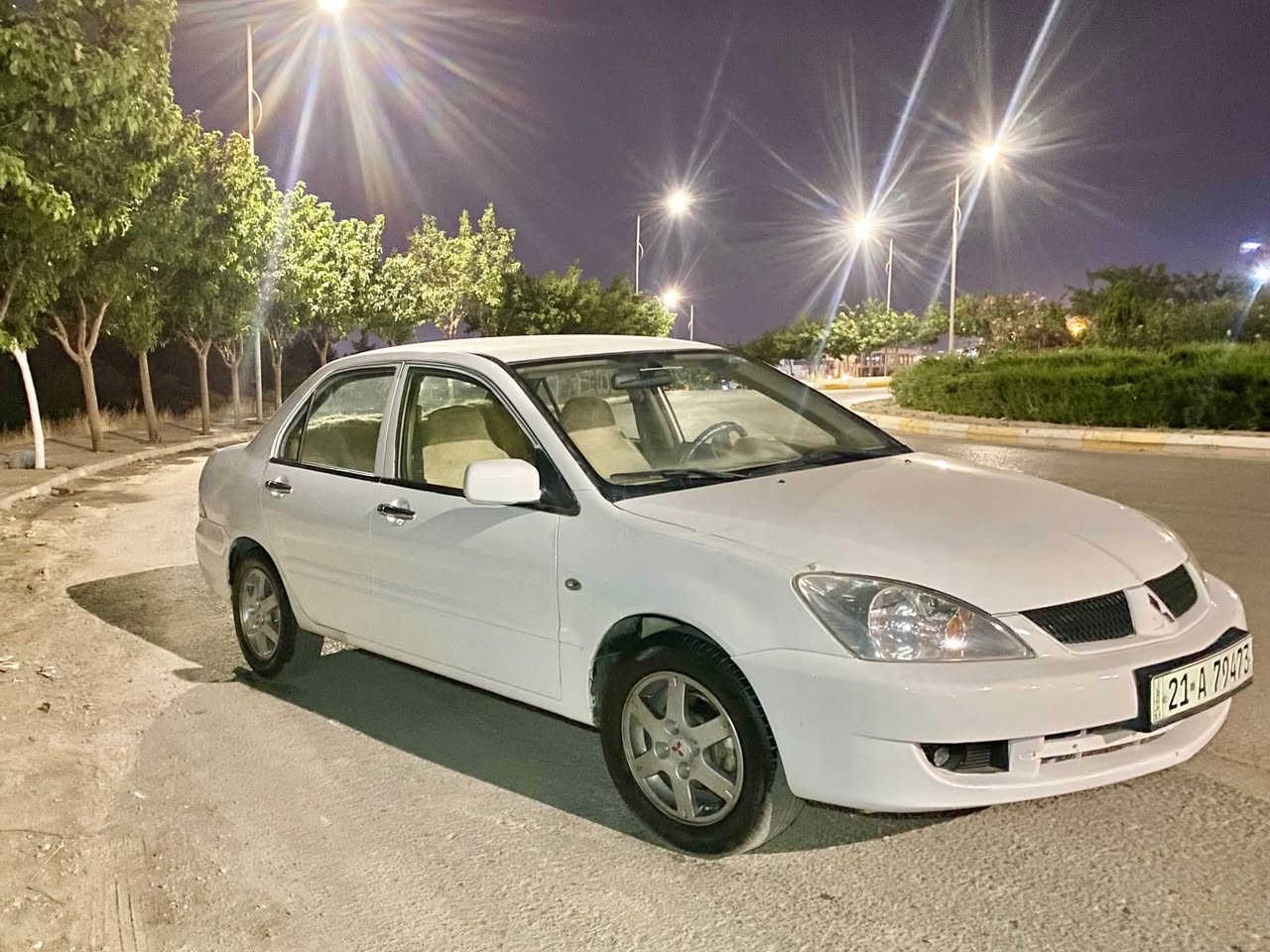 لانسەر 2008 GLX
ناوزەرد 
GLX
مەکینە گەورە 
گێڕ ئۆتۆماتیک
تایەی تازە 
سەنەوی تا 2031 تازەیە
5 ویل کەپ 
کامل بۆیاخ بۆ جوانی 
***********
*********** السليمانية, العراق
