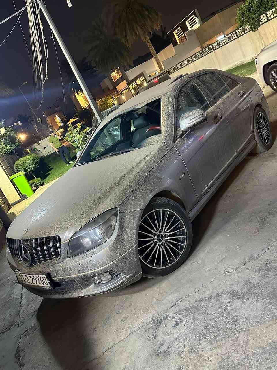 السلام عليكم
مارسدس AMG بأسمي  مديل 8 C300 بلاديه بدون تحديث 
حزام جماليه وحادث جاملغ فقط 
محرك كفاله 
كير كفاله 
تبريد كفاله 
كهربائيات كفاله 
فول مواصفات 
تبريد قطعتين 
تحكمات 
شاشه 
كأمره 
أناره داخليه 
منضومه زنون 
أشاير بل مري 
كراسي كهربائيه 
بعد هواي مواصفات بيه 
السعر 115 
مكان السياره بل دوره 
بيع او مراوس 
***********
