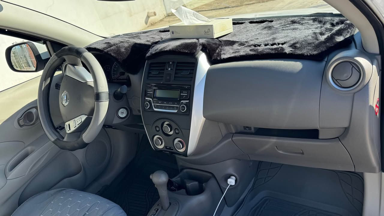 سلام عليكم نيسان هندي اصلي ام البليته مكفوله من صبغ والبارد جديده ماشيه33 مكفوله كفاله عامه موديل 2023 السيارة  جديده حلوه مكاني موصل *********** السعر 125بيها مجال موصل, نينوى
