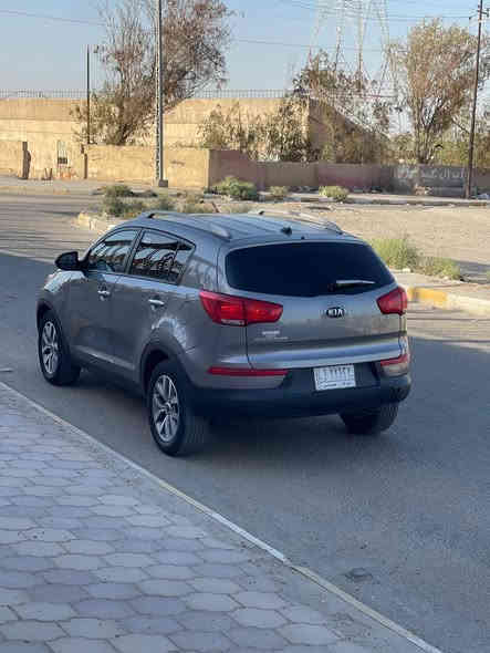 سلام عليكم سياره ٢٠١٦ وراد امريكي مكينه ٢٤٠٠ جيد اي كيمه ابيع كيمه بيه ٣ قطع بجم بنيد جملغات ثنين وبنيد ابع على وضعه.  رقمي ***********
