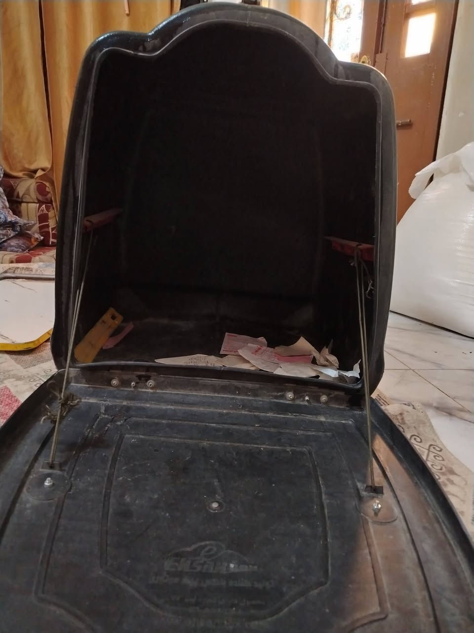 سلام عليكم
صندوق دلفري للبيع 
مكاني كربلاء حي الفارس قرب الملعب الدولي 
السعر 40 ثابت 
التواصل : ***********
