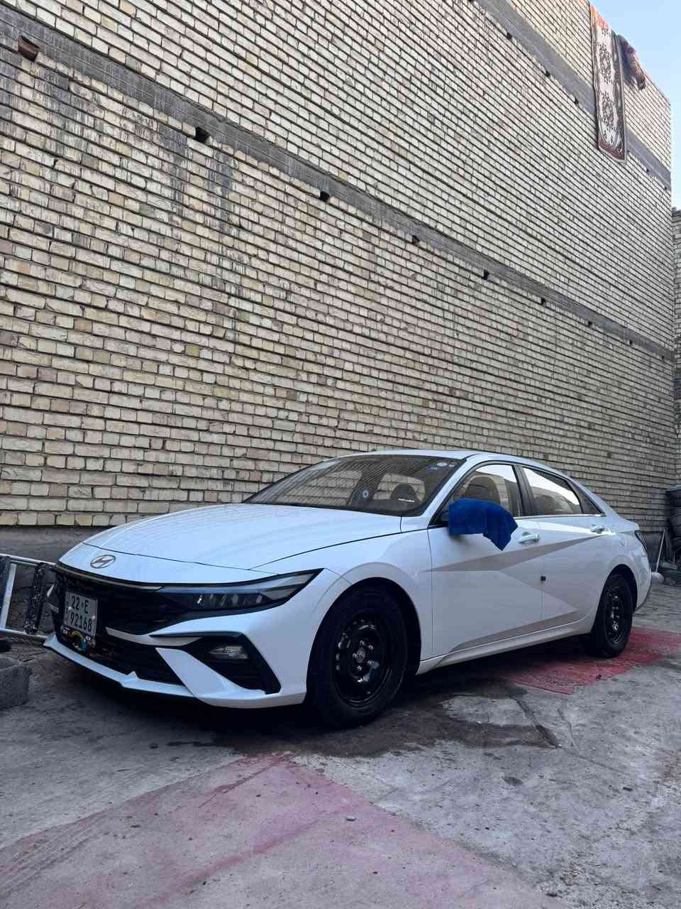 النترا 2024 تجميع 
سياره فول بصمه فتحه رادار كفاله بيها دوشمه جديده سياره جديده مال بيت ماشيه 62 الف 
رقم اربيل تحويل ثاني يوم 
ممتواجد ع فيس 139 وبيها مجال 
***********
متوازي ع بيعتها كلش
