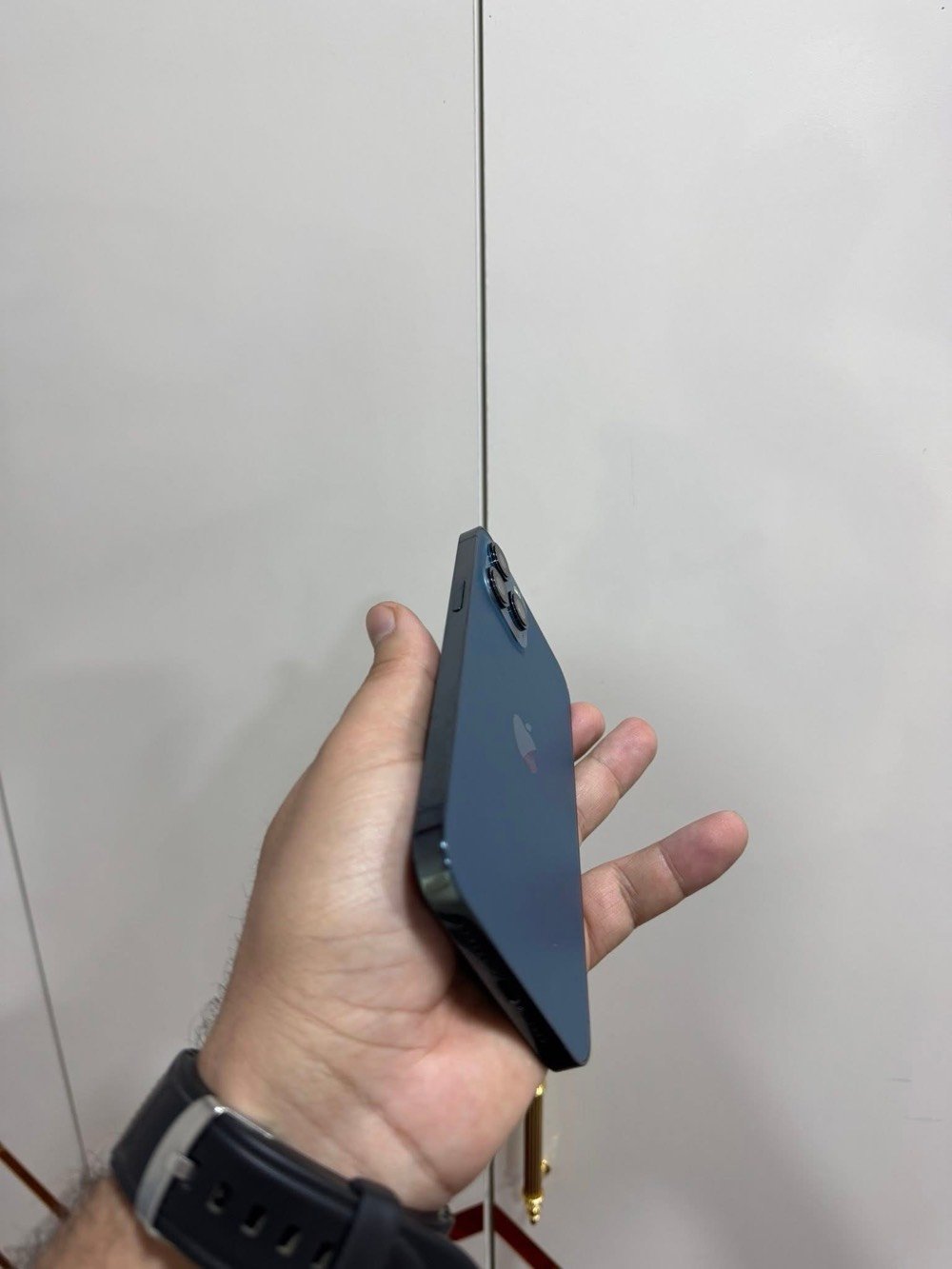 iPhone 12 Pro Max للبيع
• الحالة: نظافة %100
• السعة: 256GB
• النسخة: شرق أوسط
• الجهاز جديد جداً
• الشاشة والبطارية أصليات (مستبدلات)
(والفيس أيدي متوقف)
• الجهاز مفحوص ويعمل بكفاءة عالية
العنوان: بغداد - العامريه
ما رقم الهاتف / واتساب ***********
اسعر 350وبيه مجال