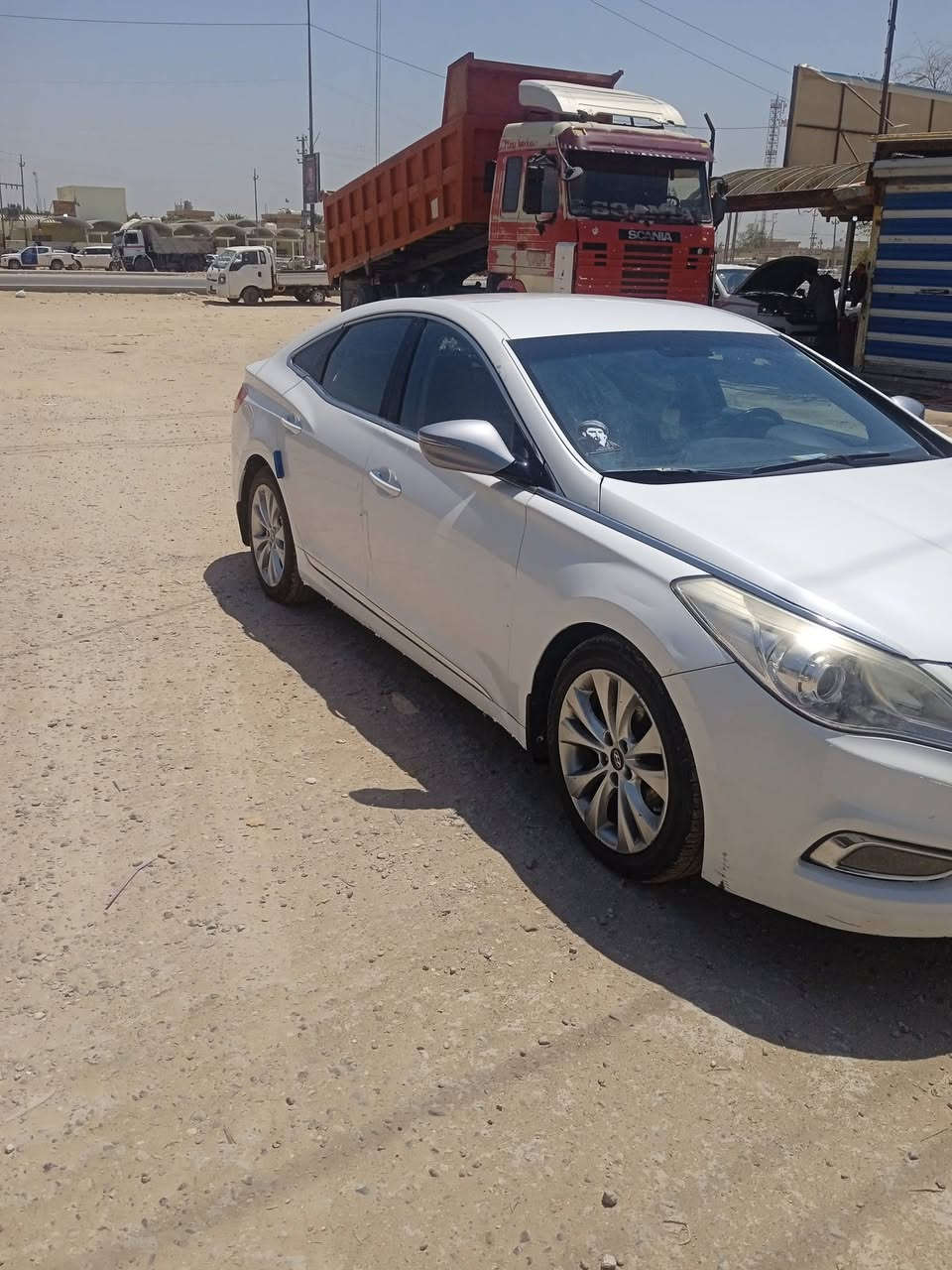 السلام عليكم
ازيرا للبيع خليجي مكفول موديل 15 
مواصفات نص فول تبريد قطعتين ثلج
بردان 3 كشن تدفئة  سياره نضيفه وحلوه
السونار مع الصور تأثيرات و باتري جديد 
مكان السياره النجف الحيدرية  السعر مناسب 
110 متوازي على بيع 
رقمي ***********
