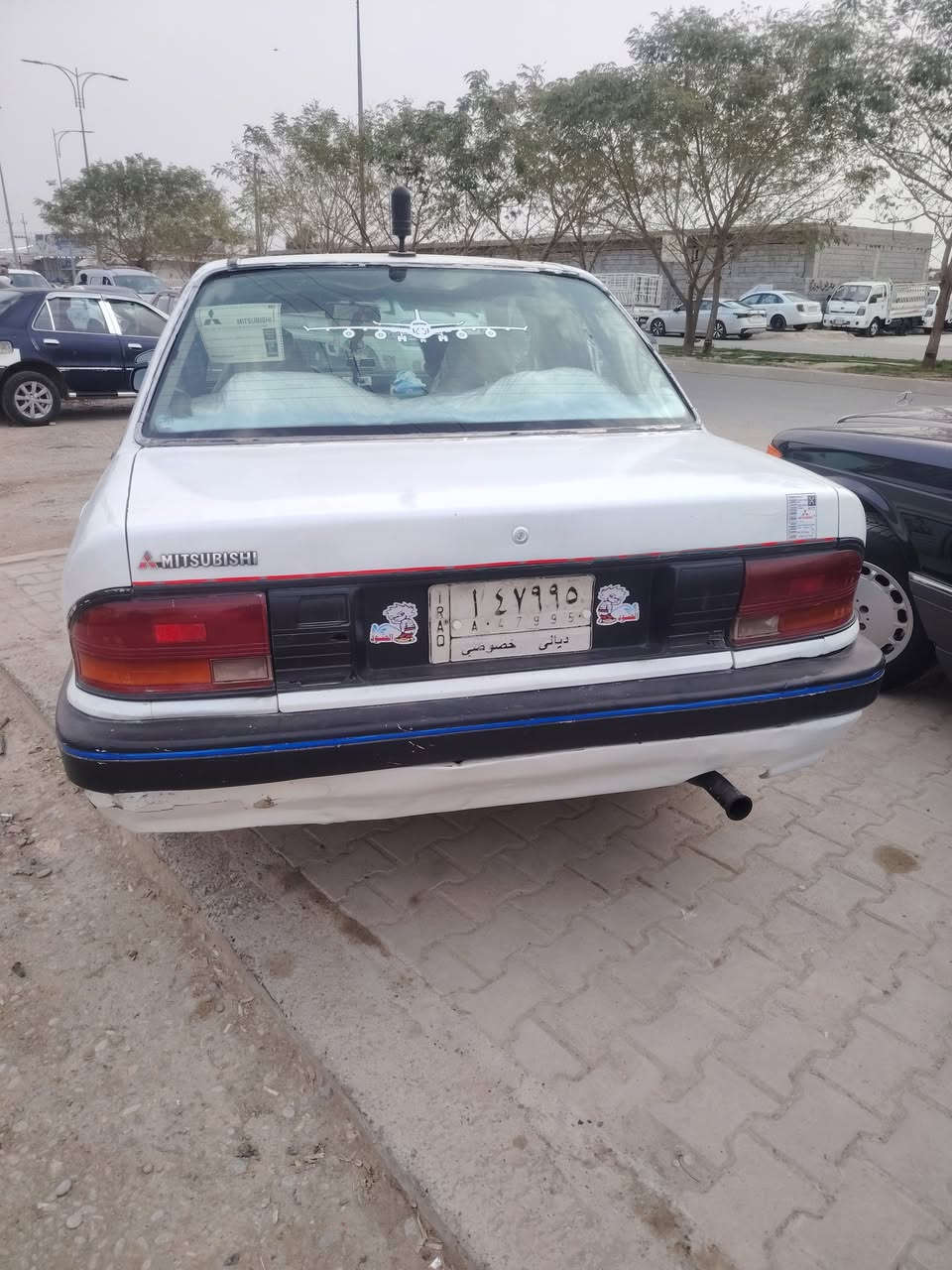 سلام عليكم
مستبوشي كلن
موديل ١٩٨٨
كير محرك مكفولات
محرك ١٨٠٠
 محرك سوناتا 
كهربائيات كلها شغاله
باتري جديد
سعر سيارة ٣٢ بيها مجال بسيط
رقم الموبايل ***********
