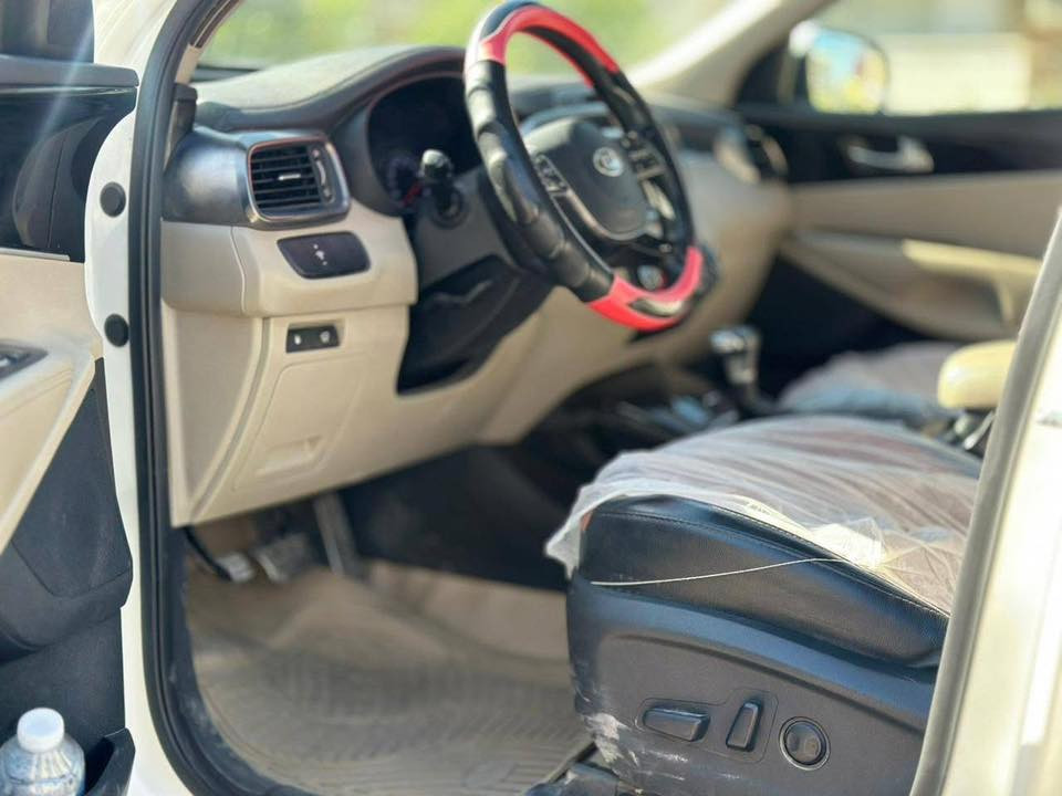 مستعجل ع البيع شباب 

سورنتو 2020 خليجي كفاله 
رقم بغداد بسمي تحويل مباشر 

السعر 210 وبيه مجال للطيبين 

اتصال او وتساب ***********
