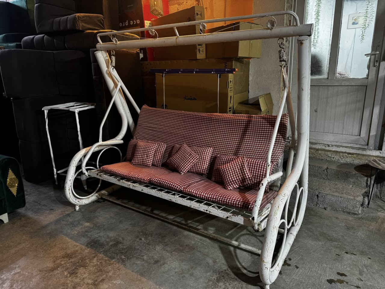 مجموعه اغراض منزليه للبيع 
للاستفسار اتصال *********** خط او واتساب او مراسله بريد الصفحه 
عنوانه السليمانيه بكرجو شارع عوال مقابيل حديقه كوستجم او مدرسه شنيار للبنات ((معرض حذيفه ))
