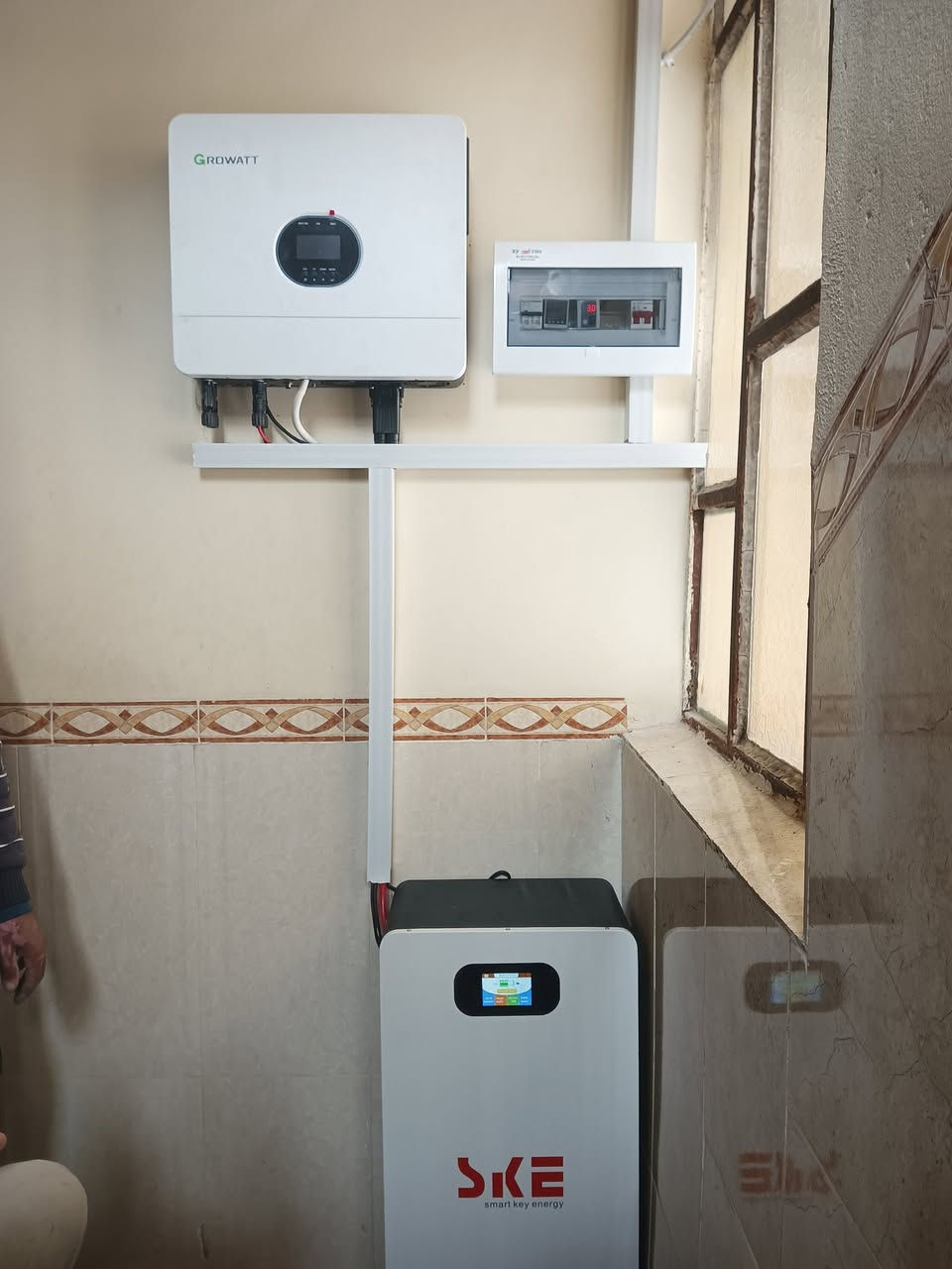 من عروض شركة الحجاب للطاقة الشمسية
للاخ  (منير علي الجاسم) 
في اسديرة الفياض  📌

              ⚡بقدرة ⚡

16-امبير نهاري ☀️
15_ امبير ليلي 🌙

✅ تظمنت المنظومة الشمسية 🔆
 
7_ألواح لونجي 18 بازبار 615 واط 
 بقدرة توليد ⚡(2.5امبير) (مؤسسة)   
 بظمان ١٥ سنة ✅
 
2_ بطارية ليثيوم 15  كيلو واط من شركة SkE
بظمان 5 سنوات ✅

3 _انفيرتر   6 كيلو كرواط جناحين  🟢
بظمان 1 سنة✅

___________________________________💰 أسعارنا مناسبة جدًا وتنافسية
🔎 تكدر تستفسر عن حجم الطاقة المناسب إلك
📋 ونوفر لك قائمة المواد مع الشركات المصنعة
📊 حتى تكدر تقارن وتتاكد من أسعارنا بالسوق وبكل شفافية
📌 شركة الحجاب للطاقة الشمسية
____________________________________

🔴نعمل ليلا 🌙 مع نهار،☀️

✅غايتنا أرظاء زبائننا  الكرام ومواعيدنا معهم ⚡✅

🎉حياكم الله في شركة الحجاب للطاقة الشمسية 🎉

الهاتف للأستفسار
 
*********** الاستاذ فرحان

العنوان_الشرقاط_اسديرة_الفياض
