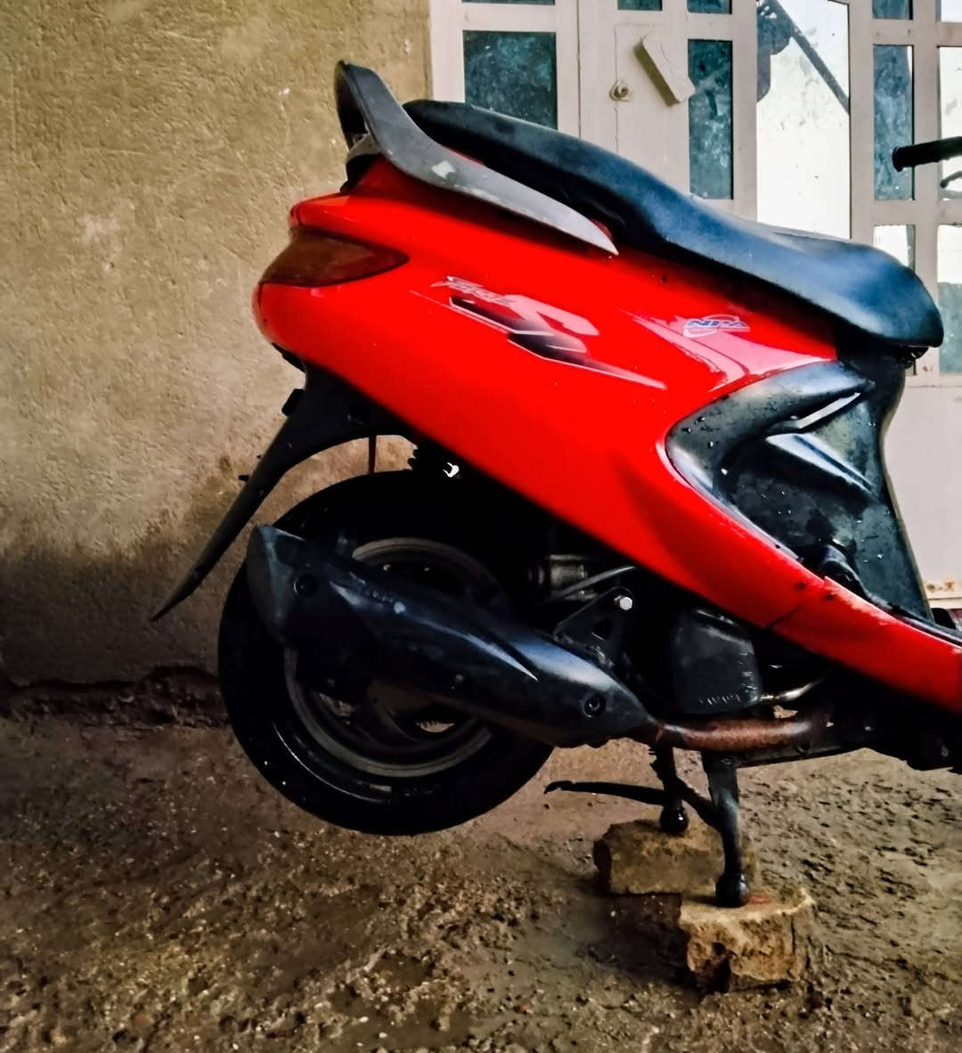 السلام عليكم للبيع فراشه كرستال 
  كهربائيات كامله نكره سلف وهندر كلشي شغال
مكان حله _ أبي غرق 
للأستفسـار الاتصال على الواتساب او الرقم فقط .. ***********
