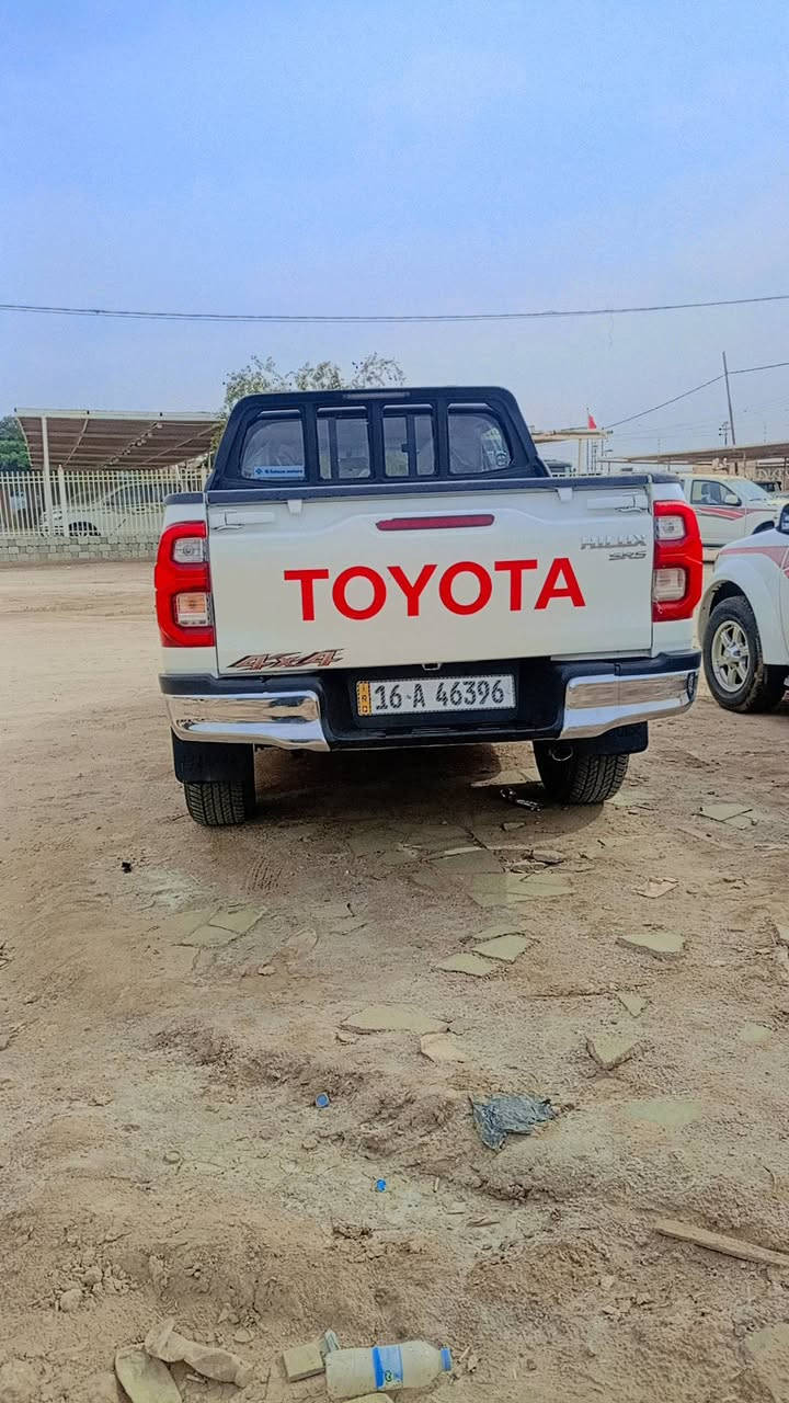 هايلوكس فورويل اماراتي نص فول ماشيه 105كير عادي مكفوله كفاله عامه رقم قادسيه بسمي سعر 270وبيه مجال مكلف بنشر رقم صاحب سياره ***********
