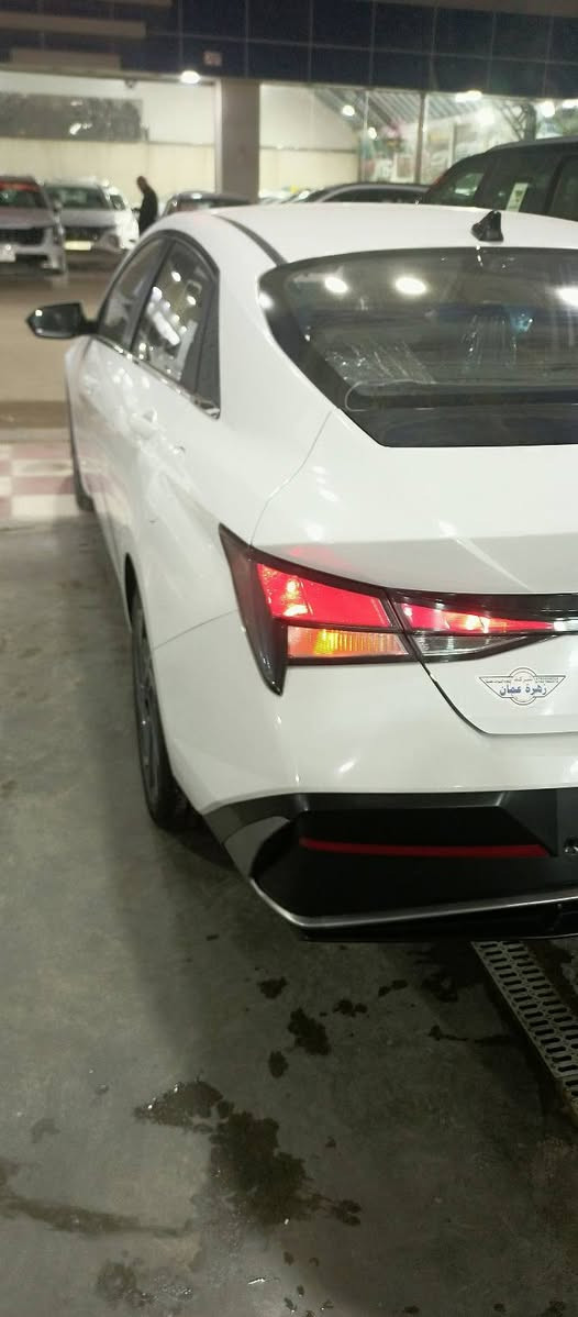 يتوفر في شركة زهرة عمان
طريق حله نجف خلف مطعم ثابت 
النترا خليجي تجميع صيني 

 🚨 السعر  145

.   ماشيه 45الف  

النترا.   2024   رقم أربيل   تحويل او وكاله        
      
                                              
    
المواصفات فوووول      .      محرك 1500
شاشه ديجتال 
بصمه                            جام عل ريمونت اوتو 
كشنات جلد 
هند بريك بصمه 
اوتو هولد           
فتحه سقف                   
محرك 1500دبل نوزل                            
حساس لايت 
حساس خلفي بلادي 
حساس أمامي بلادي 
تبريد قطعتين
كاميرا خلفيه بلادي 
جي بي اس
نضام تشغيل الكاميرات 
شاشه  كبيره اصلي ابل كار بلي 
نضام ترحيب مري شفط
نضام مود درايف إيكو وسبورت و عادي
تحكم ستيرن فول 
ويل كب كروم حجم 17
لد امامي نهاري
 شباك نيكل
مانع انزلاق
مانع انحدار 
لايت عدسات زنون 
ايرباكات
جهاز موازنه ABS

للاستفسار الاتصال

📞📞***********
