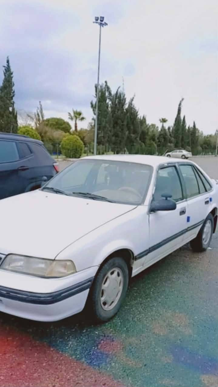 سلام عليكم
دايو برنس ١٩٩٥عادي 
رقم انكليزي شرط التحويل 
تخم تايرات جدد
صالنصه من طول الطول جديد
باتري جديد
مشط ستيرن جديد
دوشمه سقف ارضيه كشنات جديد
محرك جيد
كير جيد 
قطاره مال بانزين 
سياره بيها خويسات ما تكلف ١٠٠الف مراوس او بيع 
ومبارك على تكون من نصيبه


**إذا كنت صاحب هذا الإعلان وتريد حذفه لأي سبب، رجاءا أرسل رسالة إلى الدعم الفني**