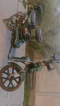 دراجه شحن للبيع  بطاريات تيرات نضيفات  كهربيات شغاله   دراجه حلوه حجم ...