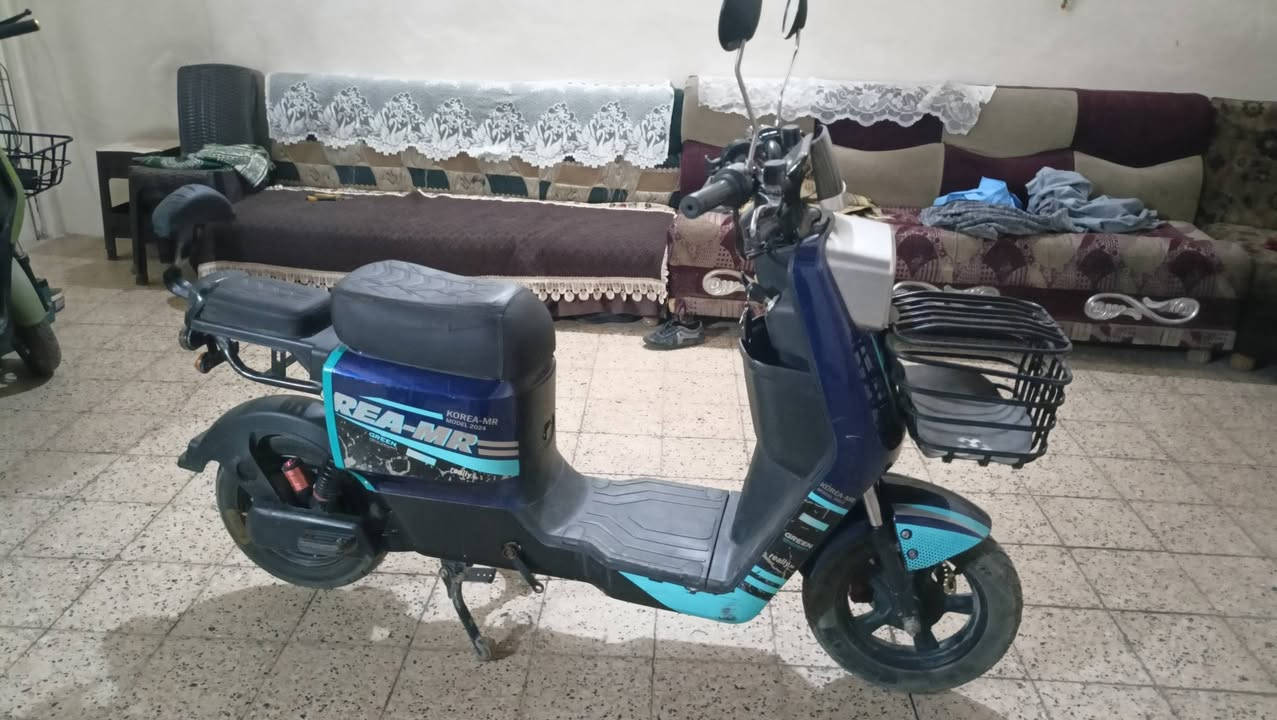 السلام عليكم للبيع درجة شحن نوع كوريا مار او بل عاميا ار 7
درجا نضيفا شكد مات كول بطاريات امبدلا اي نقص ما بيها كلو شغل الي تفيدا يخابرني علا هذا الرقم*********** سعرها 375 مكاني موصل جانب اليمن
