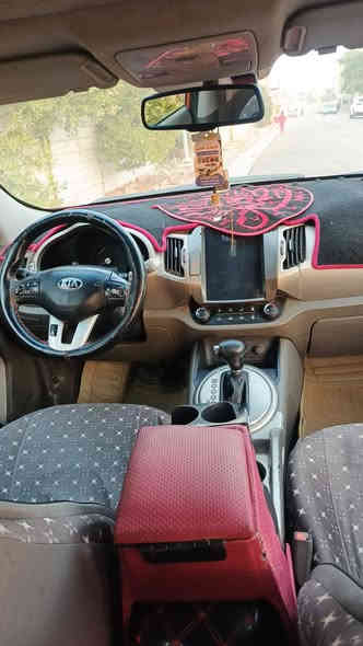 اسبورتج  موديل ١٥ وارد خليج بي صبغ جاملغ اوباب كيرو  محرك مكفولات السعر ١٣٨ رقم،، ***********
