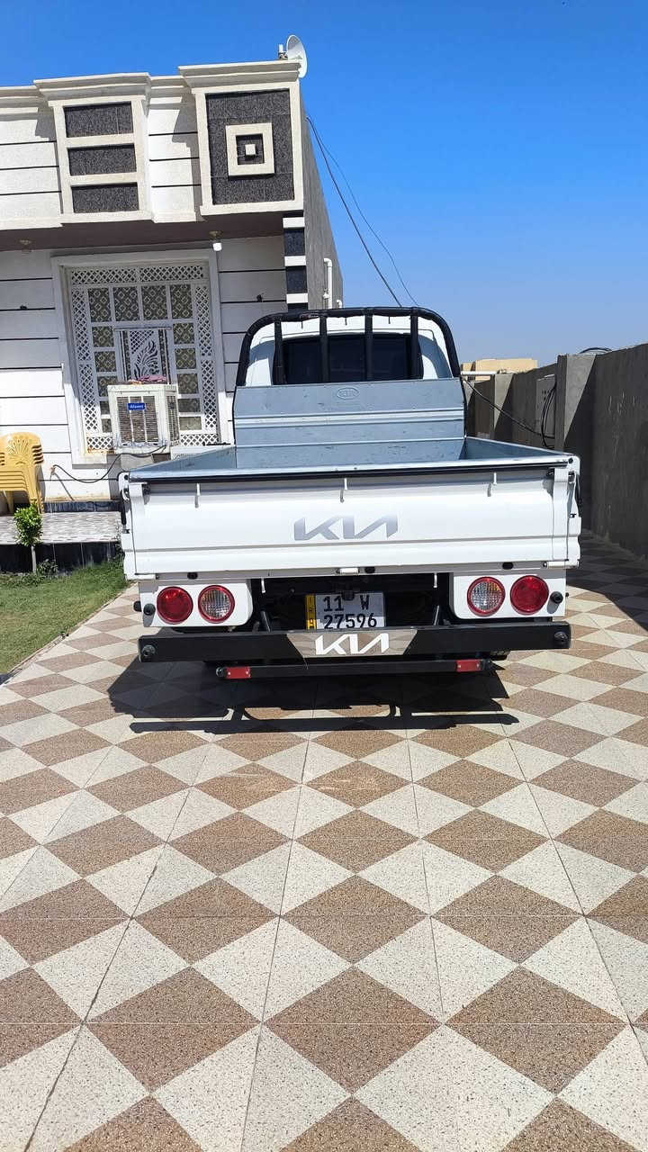 بسم الله
كيا عموشه موديل 2023 بغداد رقم نكليزي تحويل مباشر سياره فول نضافه كير محرك اكسل شاصي يعني واحد عله واحد سستمه فول  مكان الرمادي السعر 150وبيه مجال بسيط حك جيه تصال عل رقم ***********
