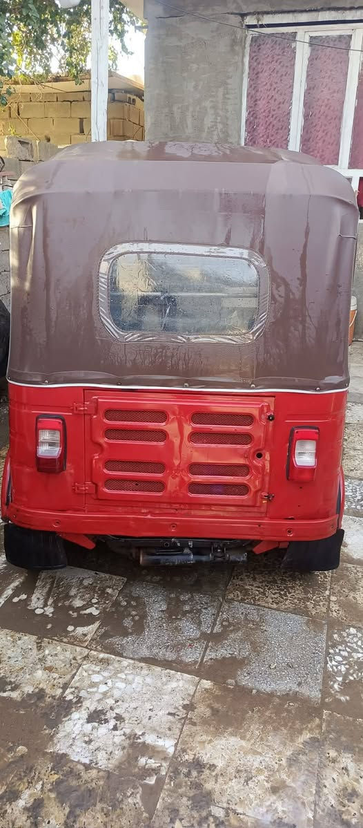 سلام عليكم تكتك البيع مديل 17 اوراق سعر 3000 مكانهة بغداد الحسينيه المعامل
*********** واتساب
