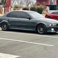 سەلام  Bmw 528 1999 سەقەر بۆ فرۆشتن ئارمی پلاستیکی هەولێرە گێر و مەکین...