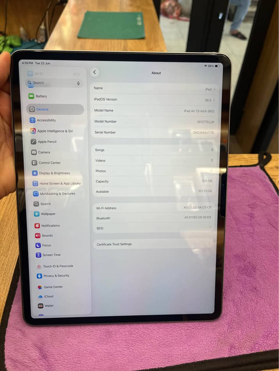 iPad Air 6 13-inch 128gb
Battery 🔋 100%
خاوينى 100% 
كارتون و كامل ئه شياى له گه له 
شوين هه ولير أربيل, العراق


**إذا كنت صاحب هذا الإعلان وتريد حذفه لأي سبب، رجاءا أرسل رسالة إلى الدعم الفني**