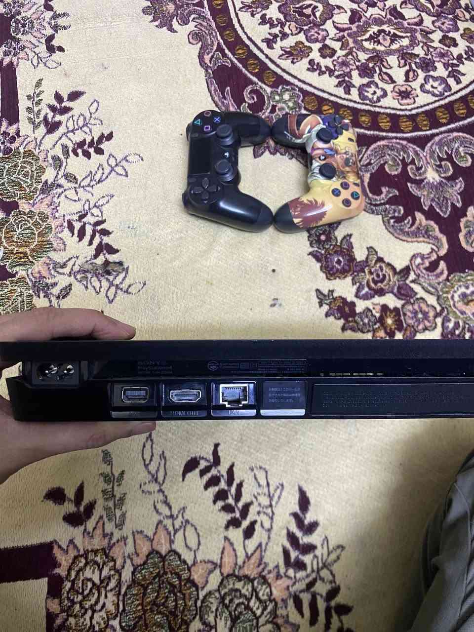 السلام عليكم بلي 4 سلم كلش نضيف وما مفتوح وجوستكات 2 و كارتونه و قاعده شحن و تبريد وبي لعبات بحساب سعره 235 وبي مجال بسيط مكاني بغداد


**إذا كنت صاحب هذا الإعلان وتريد حذفه لأي سبب، رجاءا أرسل رسالة إلى الدعم الفني**