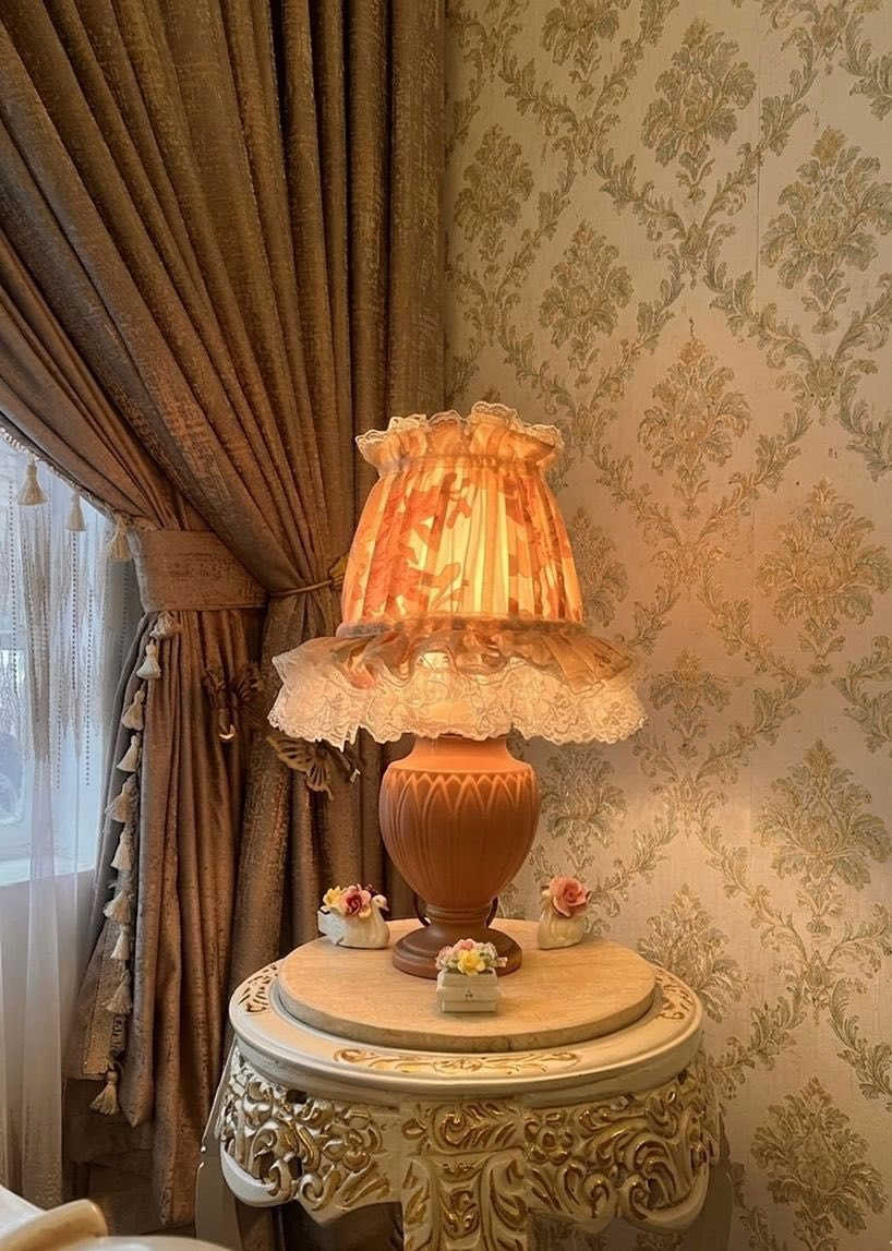 مصابيح زاويه مميزه فنتج وأنتيك شيد هاند ميد 🪷🪷


**إذا كنت صاحب هذا الإعلان وتريد حذفه لأي سبب، رجاءا أرسل رسالة إلى الدعم الفني**