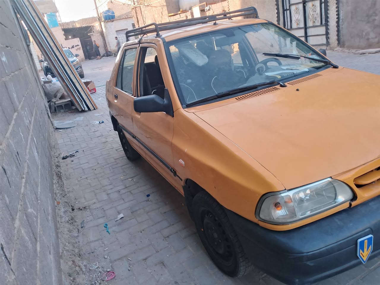 سلام عليكم سيارة 🚗موديل 2015 اخوان مثل ماواضحه بل صوره صدرهه تعبان ماكلك ماذب عليه شي يراد صدر كامل سيارة عارضه 29وبيه مجال حك جيه مكاني بل مدينه الصدر ***********هاذا الرقم
