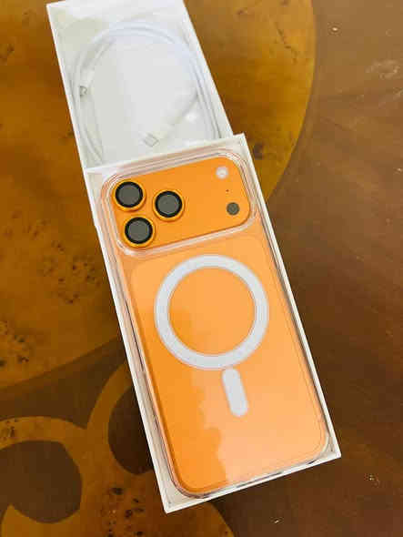 حياكم الله 17 برو ماكس تك سيم كارت الاصلي وكالة 
جديد بعده مامشحون ولامره وياه حافظه مع ملصق مضلل السعر مليونين و100 الف

***********
